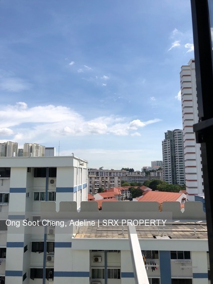 Bukit Batok Street 31 thumbnail photo